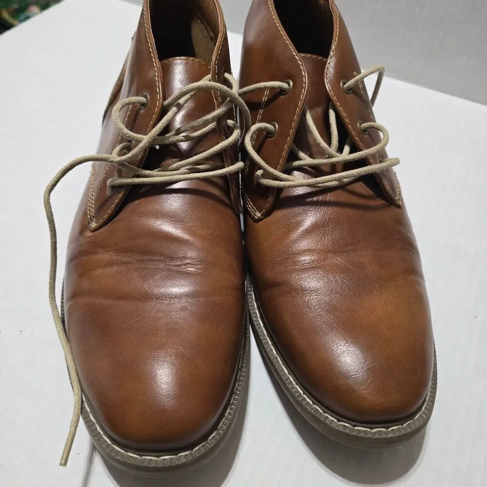 St. John's Bay Men's Brown Chukka Boots 8.5M Leather Memory Foam Dry+Cool